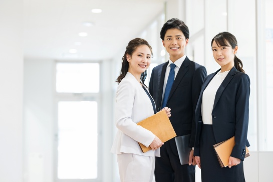 20代の平均年収はどのくらい？男性・女性別、20代前半・後半でも解説