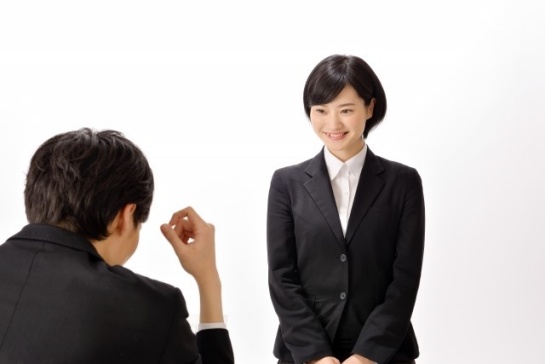 転職における自己PRの書き方を例文付きで解説！弱みを強みに変える方法とは
