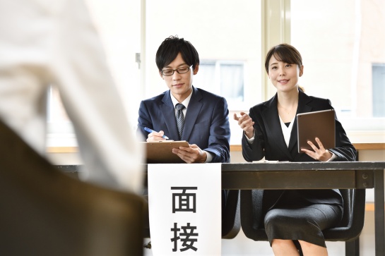 圧迫面接に出くわしたら…？目的と対策を知っておこう！