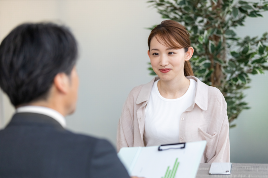 「カジュアル面談」って何？採用面接とどう違うの？事前準備に何が必要なのか、面談をする上で注意するポイントもご紹介！
