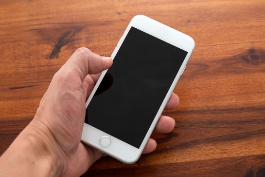 電話で退職の意思を伝えるのはOK？出社せずに仕事を辞めたい時の対処法