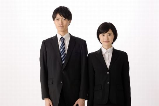 転職面接時の服装・身だしなみのマナーを男性・女性、夏と冬に分けて解説！
