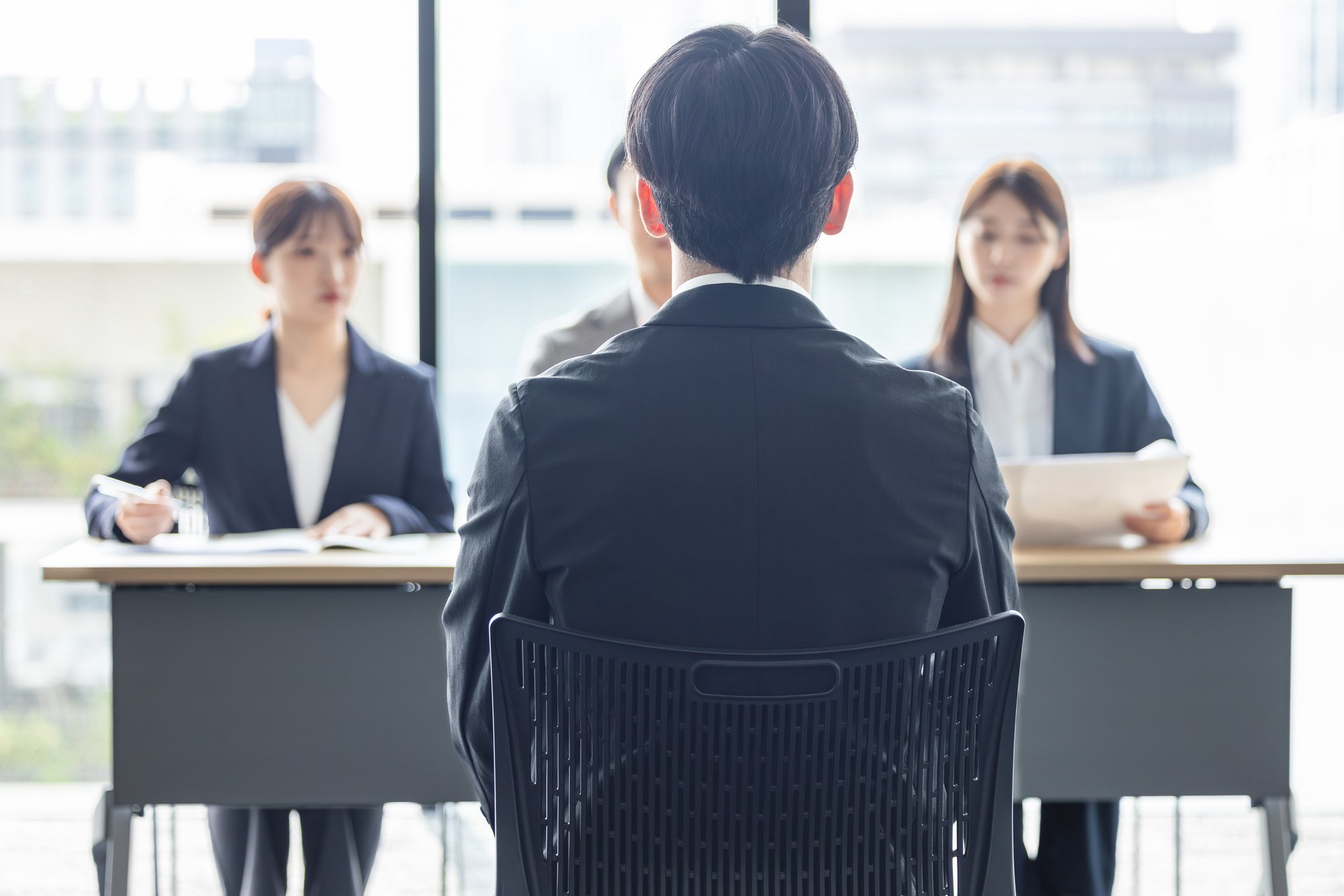 既卒の面接でよく聞かれる質問10選｜面接の流れや注意点も解説